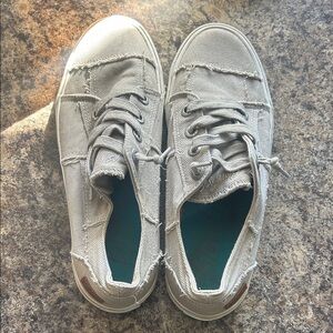 Blowfish Frayed Canvas Lace-Up Sneakers in Light Gray